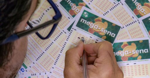 Mega-Sena: sorteio deste sábado pagar prêmio de R$ 32 milhões em contexto de Política Econômica
