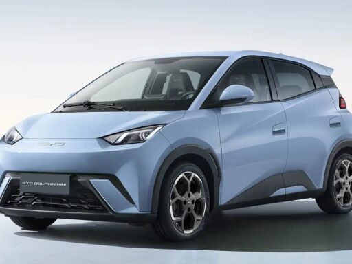 Veículo BYD Dolphin Mini, modelo que se enquadra no programa Move Aplicativos.