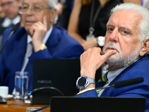 Operação da PF contra Jaques Wagner apura suspeitas de corrupção envolvendo Banco Master em contexto de Política Econômica