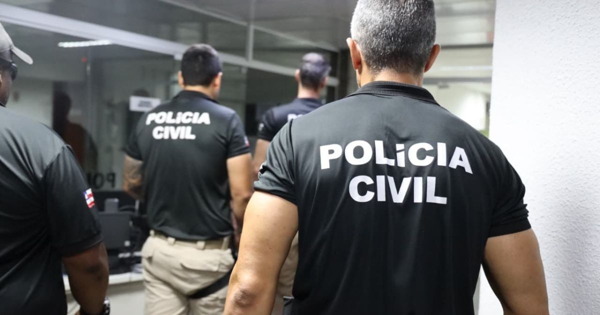 Logotipo do Pix em destaque com tema de segurança digital.