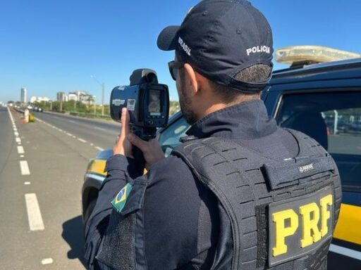 Viaturas da PRF em operação nas rodovias de São Paulo