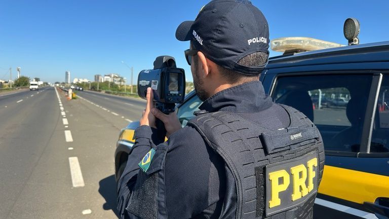 Viaturas da PRF em operação nas rodovias de São Paulo