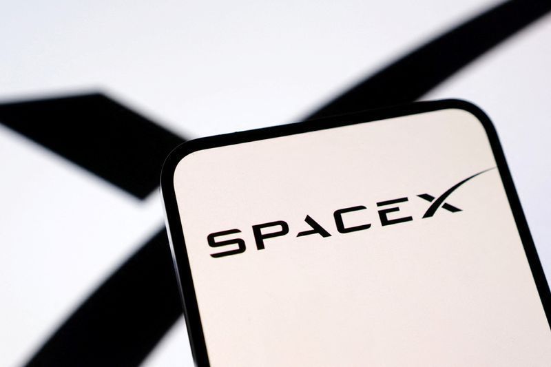 Infraestrutura de servidores da SpaceX para processamento de IA.