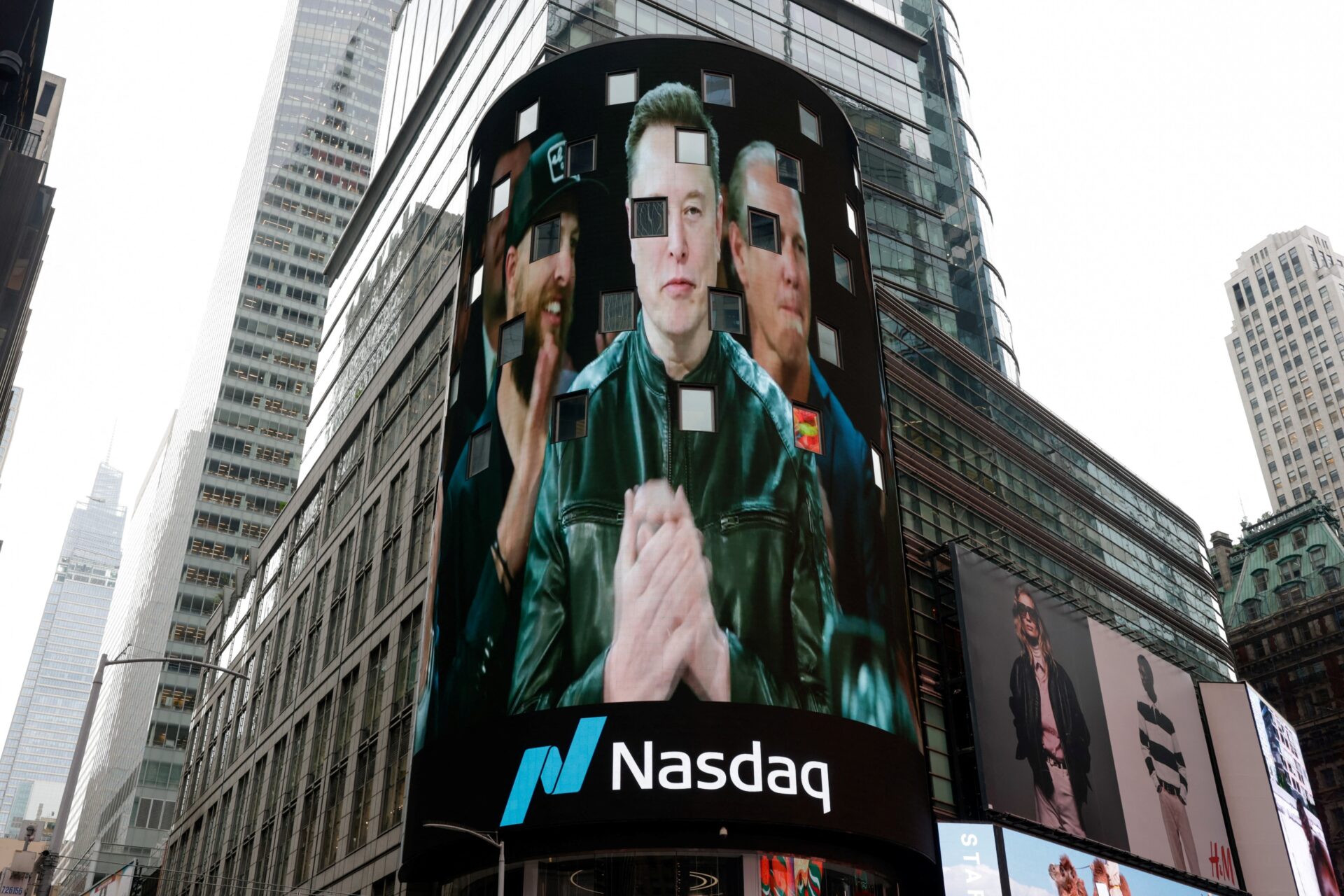 Elon Musk durante a estreia da SpaceX na Nasdaq em Nova York.